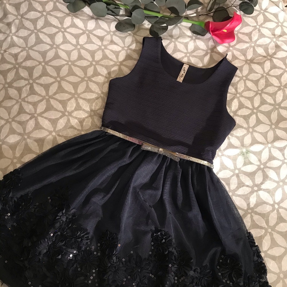 Girl’s Dress